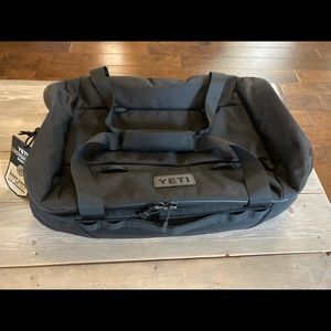 New YETI 40L Crossroads Duffel
